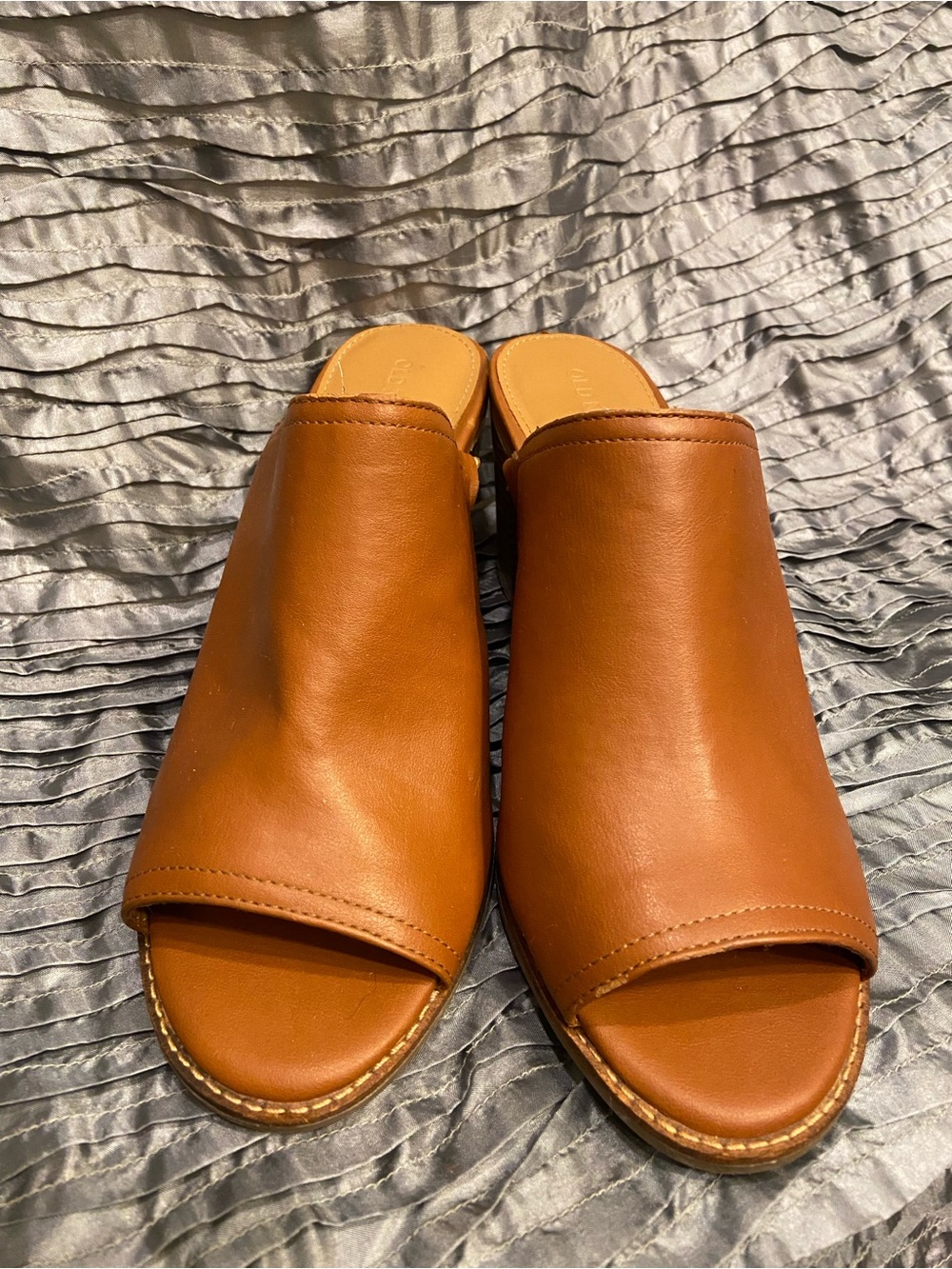 Old Navy Tan Open-Toe Slide Mules